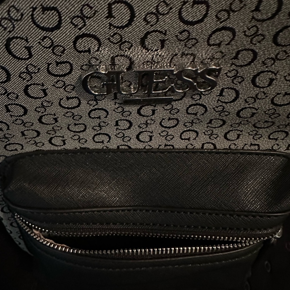 Guess Black And Gray Patterned Backpack - image 2